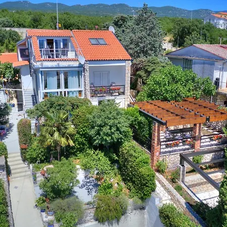 Apartment Cvrk Family House Novi Vinodolski