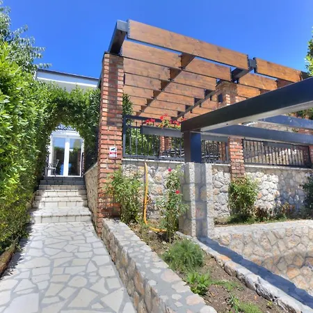 Cvrk Family House Apartment Novi Vinodolski