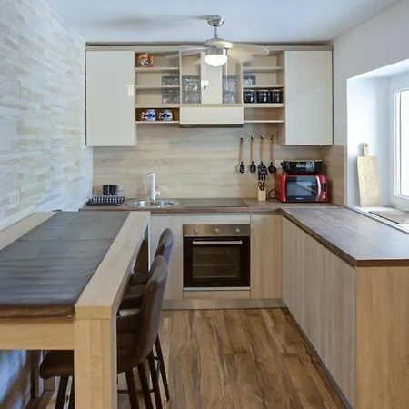 Cvrk Family House Apartment Novi Vinodolski